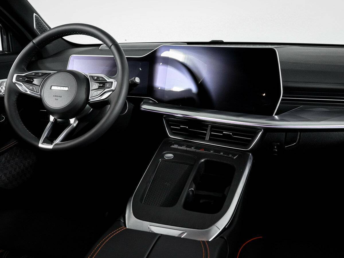 Haval F7 с пробегом — 2024 год. Фото: #8