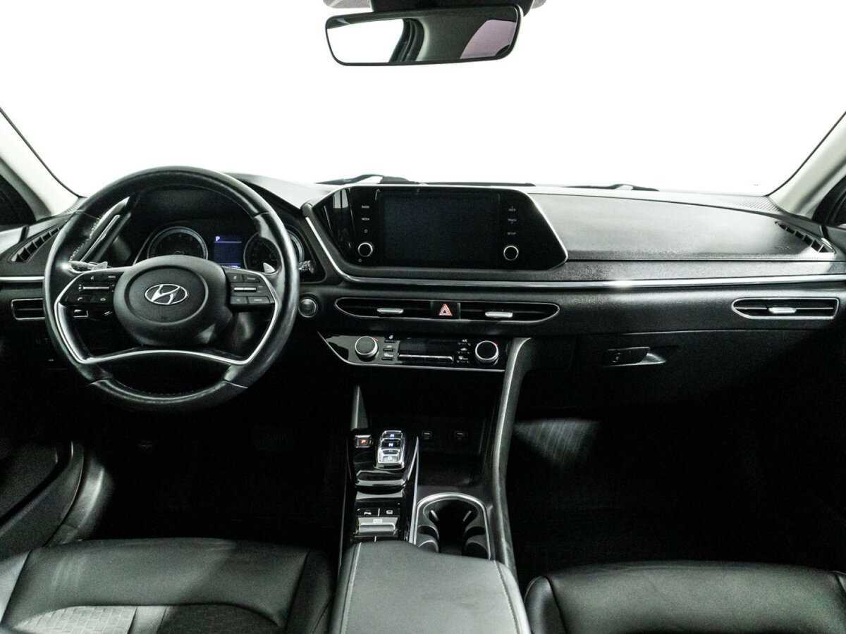 Hyundai Sonata с пробегом — 2020 год. Фото: #12