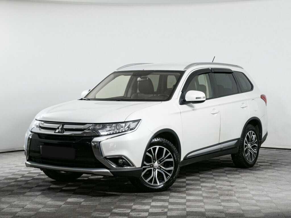 Mitsubishi Outlander с пробегом — 2015 год. Фото: #0