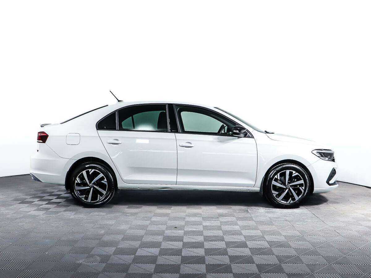 Volkswagen Polo с пробегом — 2021 год. Фото: #2