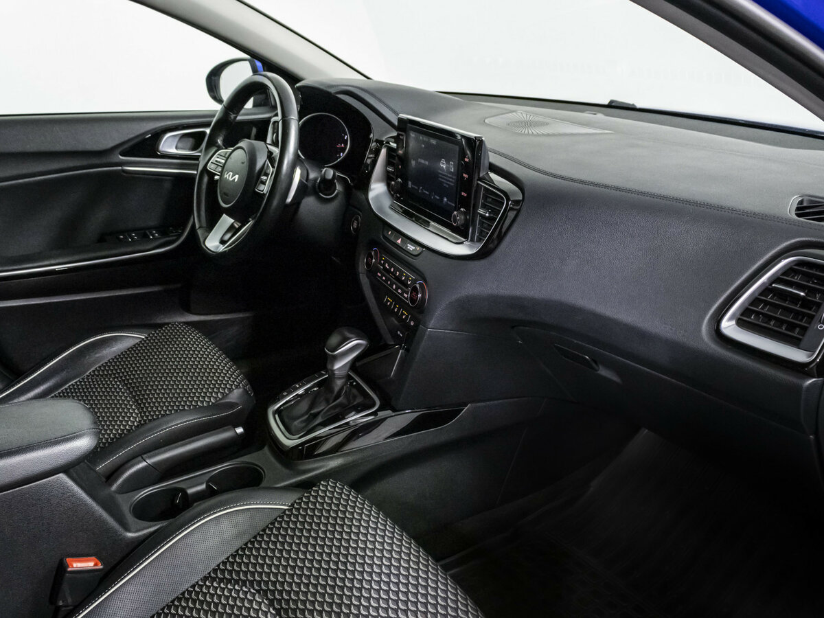 Kia Ceed с пробегом — 2021 год. Фото: #6