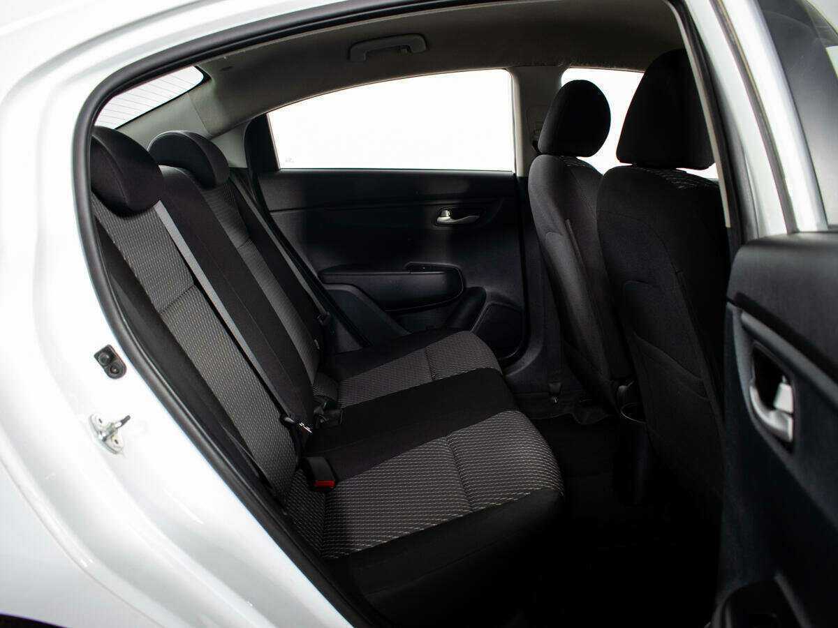 Kia Rio с пробегом — 2018 год. Фото: #7