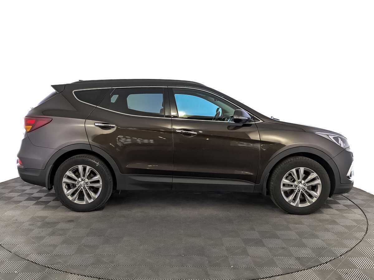 Hyundai Santa Fe с пробегом — 2017 год. Фото: #3