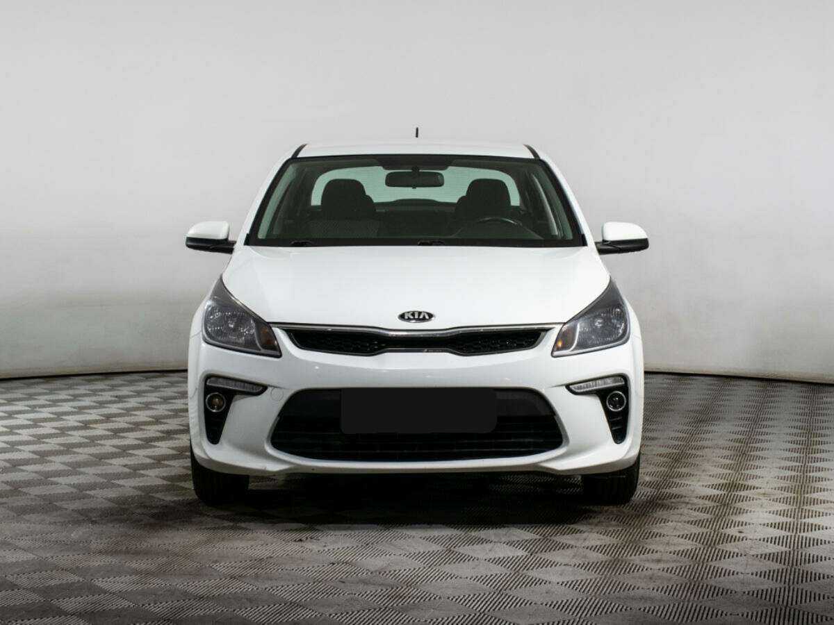 Kia Rio с пробегом — 2018 год. Фото: #1