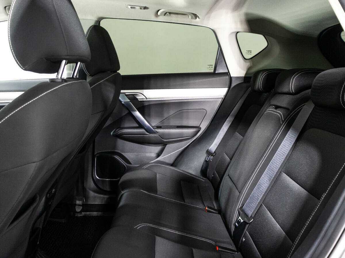 Geely Coolray с пробегом — 2022 год. Фото: #9