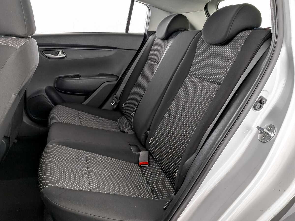 Kia Rio с пробегом — 2020 год. Фото: #10