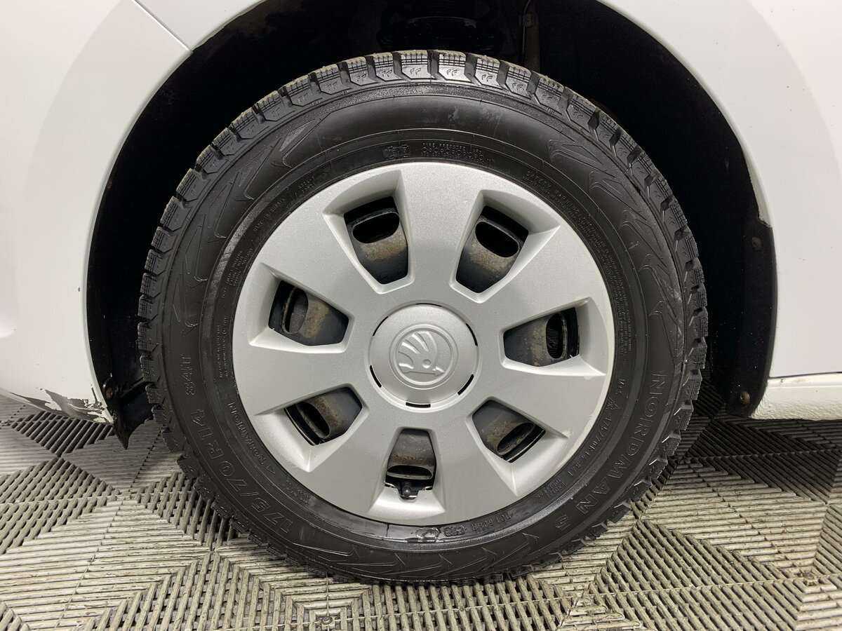 Skoda Rapid с пробегом — 2017 год. Фото: #17