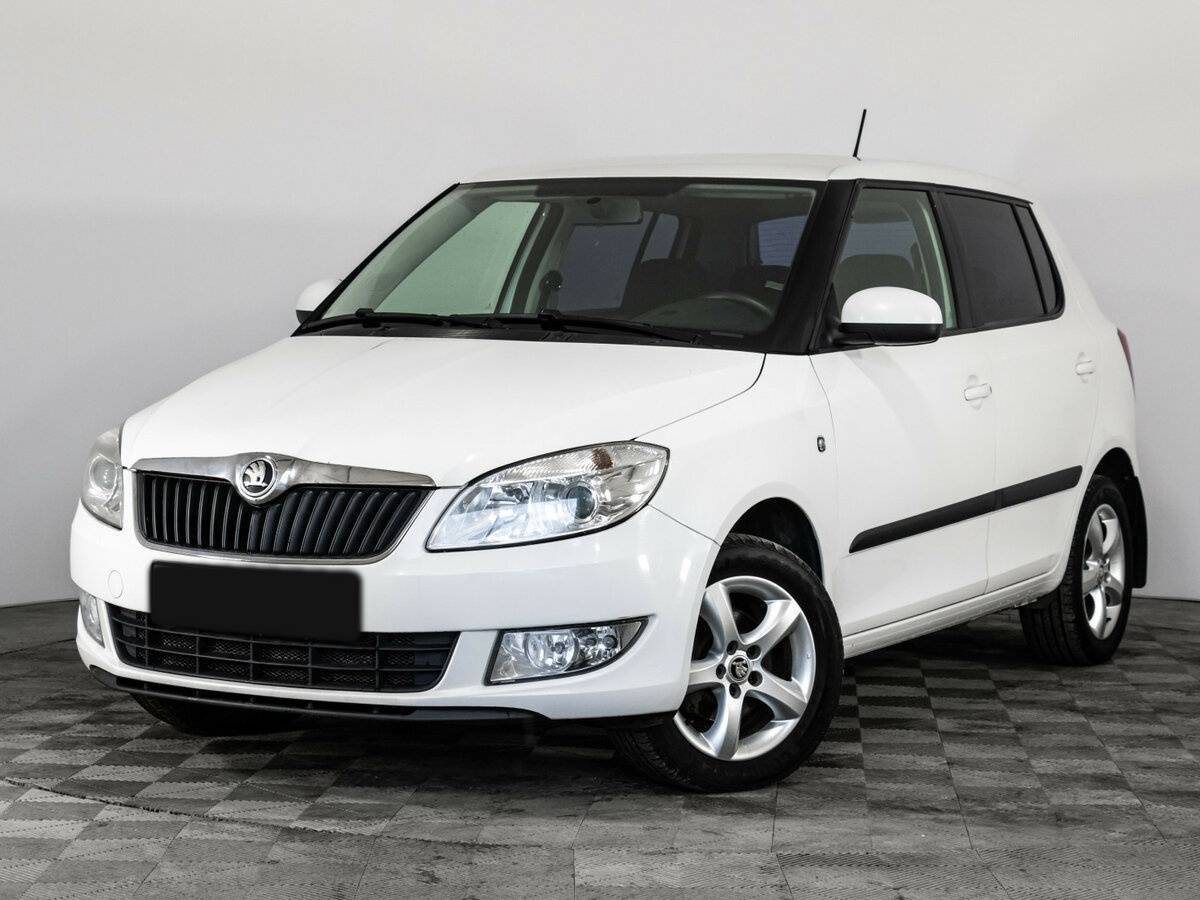 Skoda Fabia с пробегом — 2013 год. Посмотреть фото