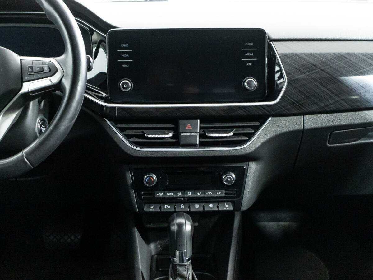 Volkswagen Polo с пробегом — 2021 год. Фото: #13