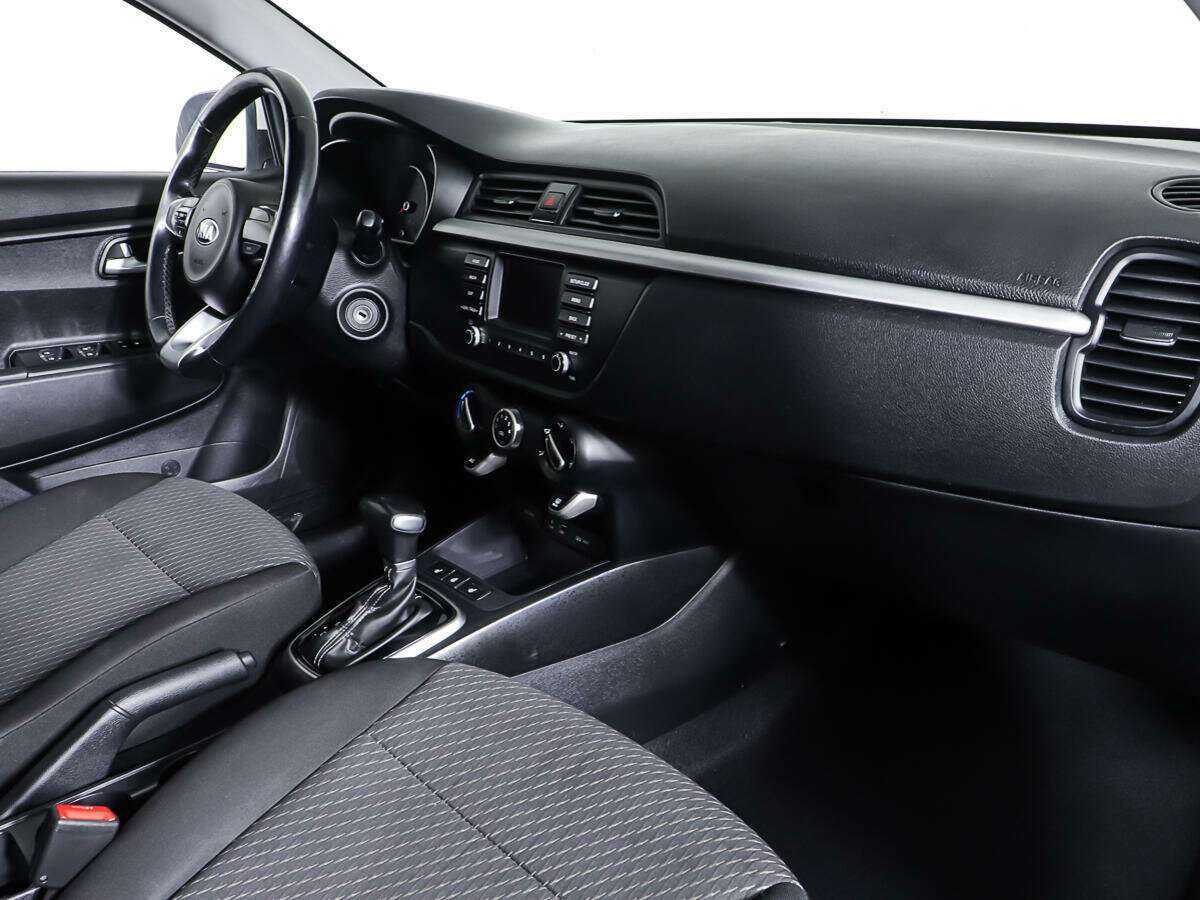 Kia Rio с пробегом — 2018 год. Фото: #8