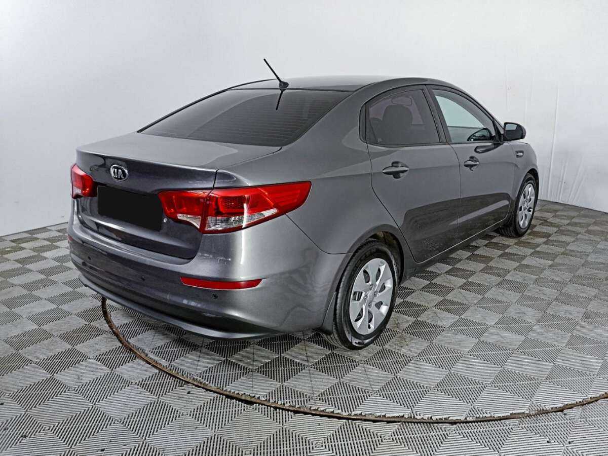 Kia Rio с пробегом — 2015 год. Фото: #4