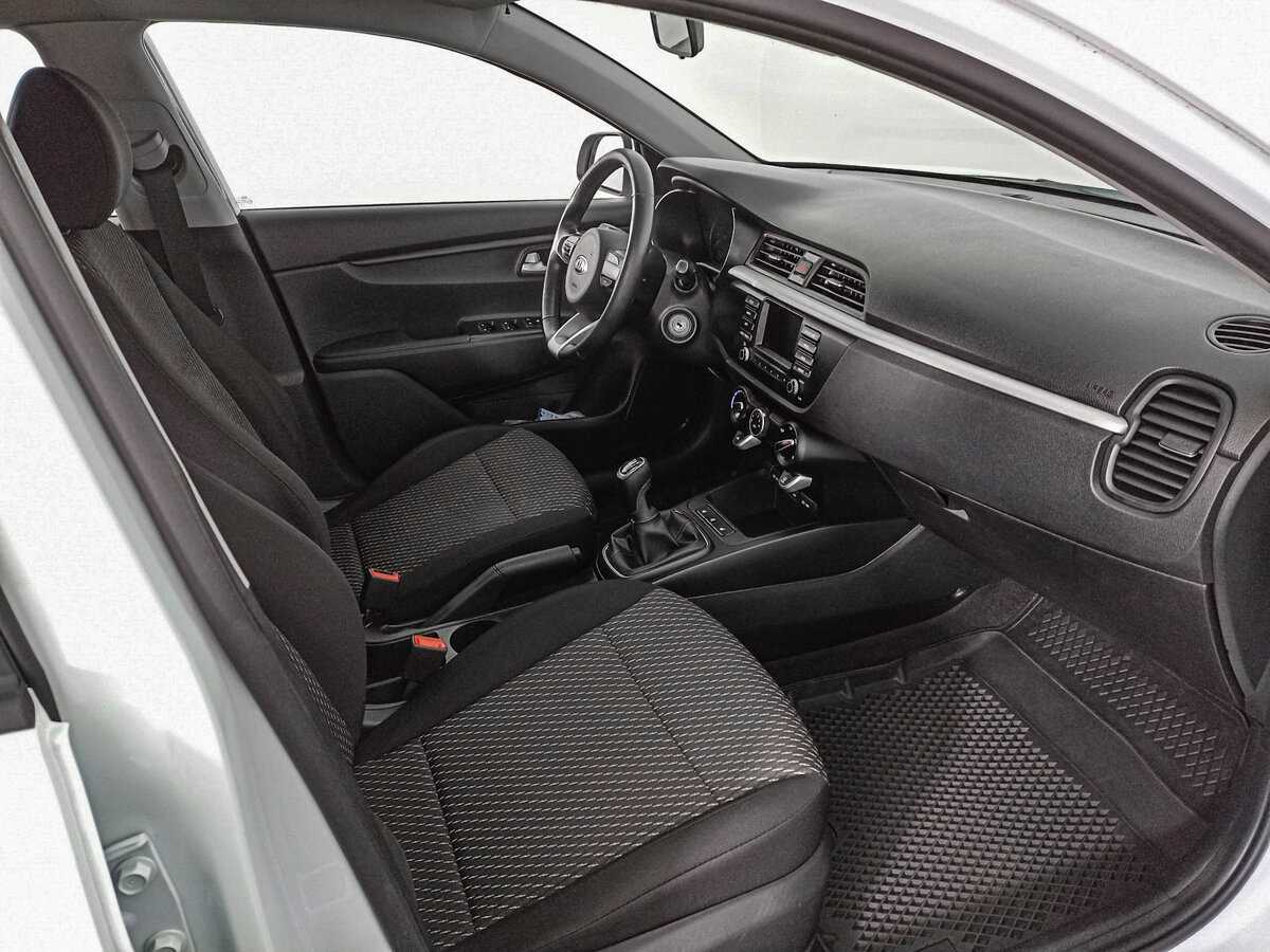Kia Rio с пробегом — 2018 год. Фото: #8