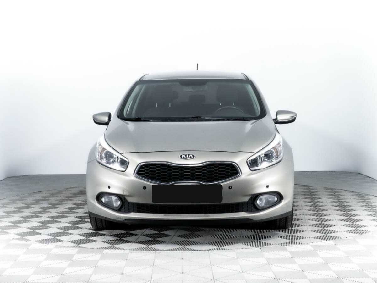 Kia Ceed с пробегом — 2014 год. Фото: #1