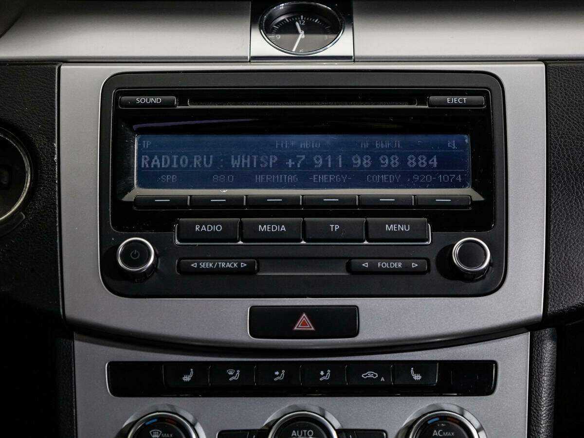 Volkswagen Passat с пробегом — 2012 год. Фото: #13