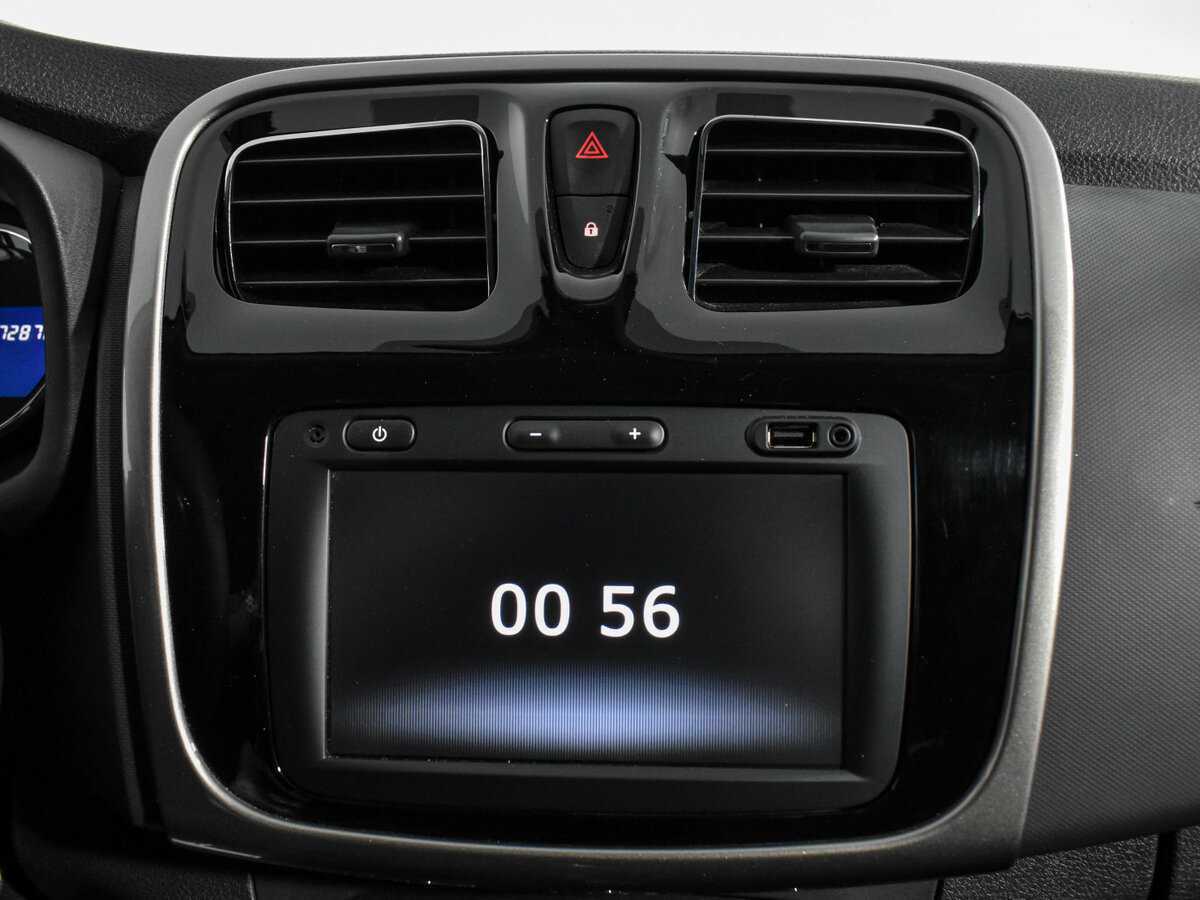 Renault Sandero с пробегом — 2018 год. Фото: #15