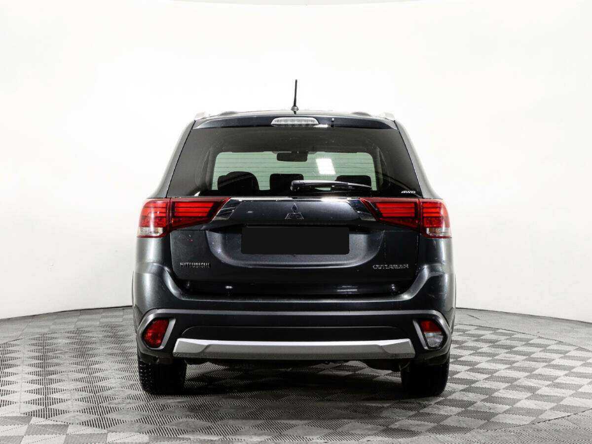Mitsubishi Outlander с пробегом — 2016 год. Фото: #5