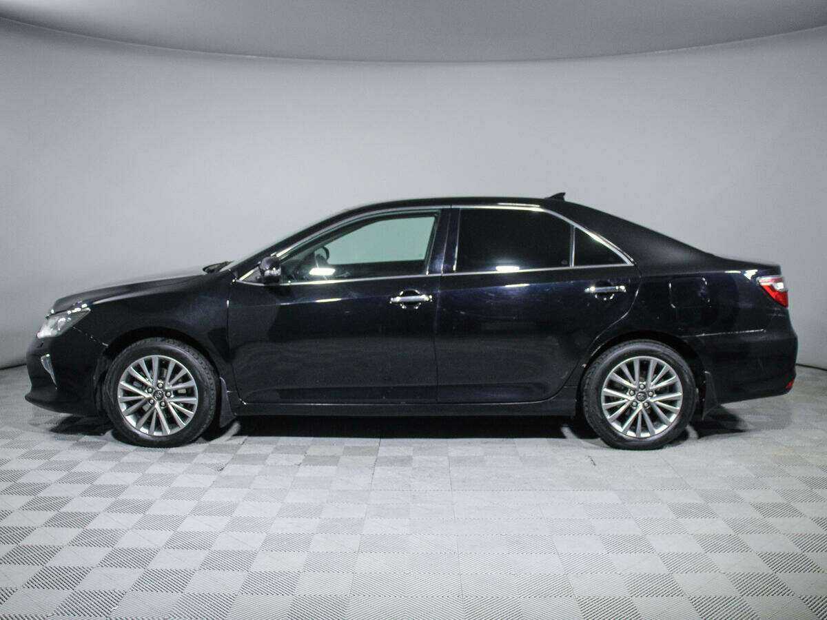 Toyota Camry с пробегом — 2018 год. Фото: #7