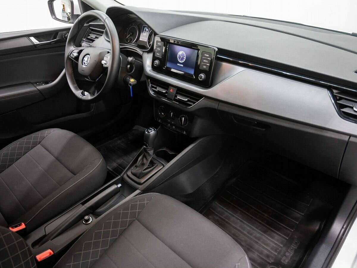 Skoda Rapid с пробегом — 2022 год. Фото: #13