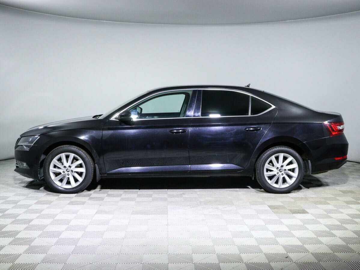 Skoda Superb с пробегом — 2019 год. Фото: #7