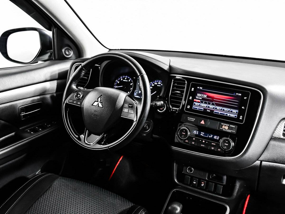 Mitsubishi Outlander с пробегом — 2018 год. Фото: #6