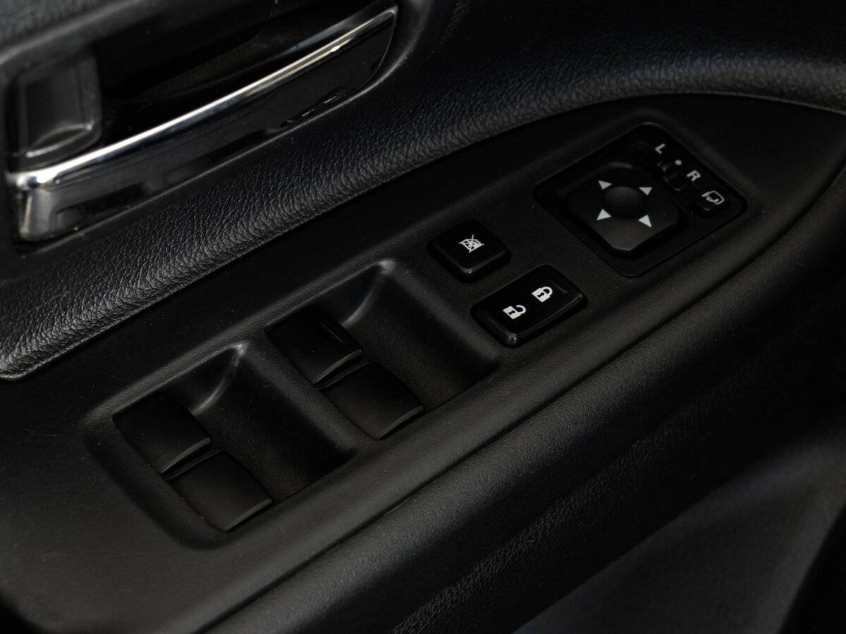 Mitsubishi Outlander с пробегом — 2014 год. Фото: #15