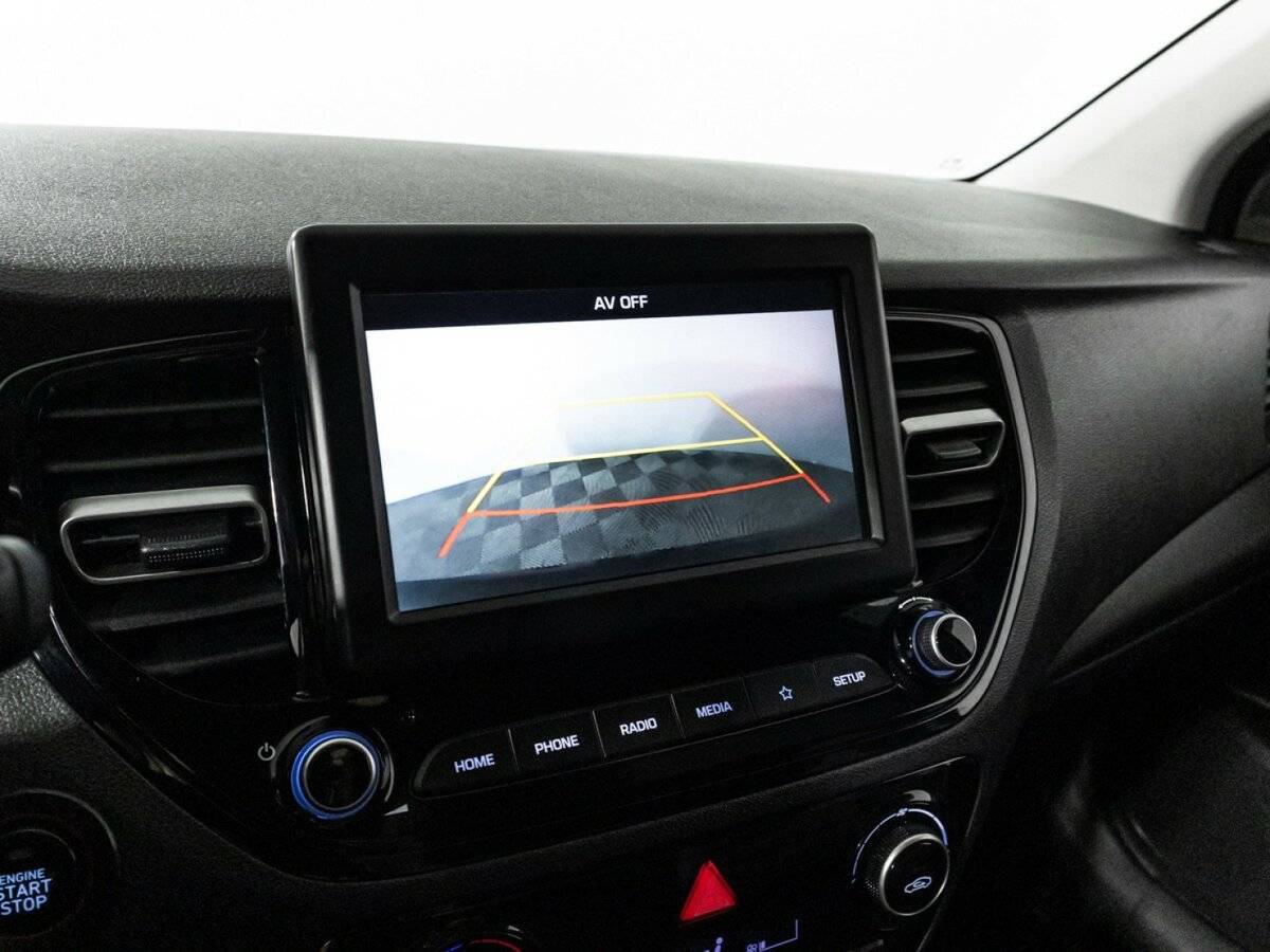 Hyundai Solaris с пробегом — 2020 год. Фото: #15