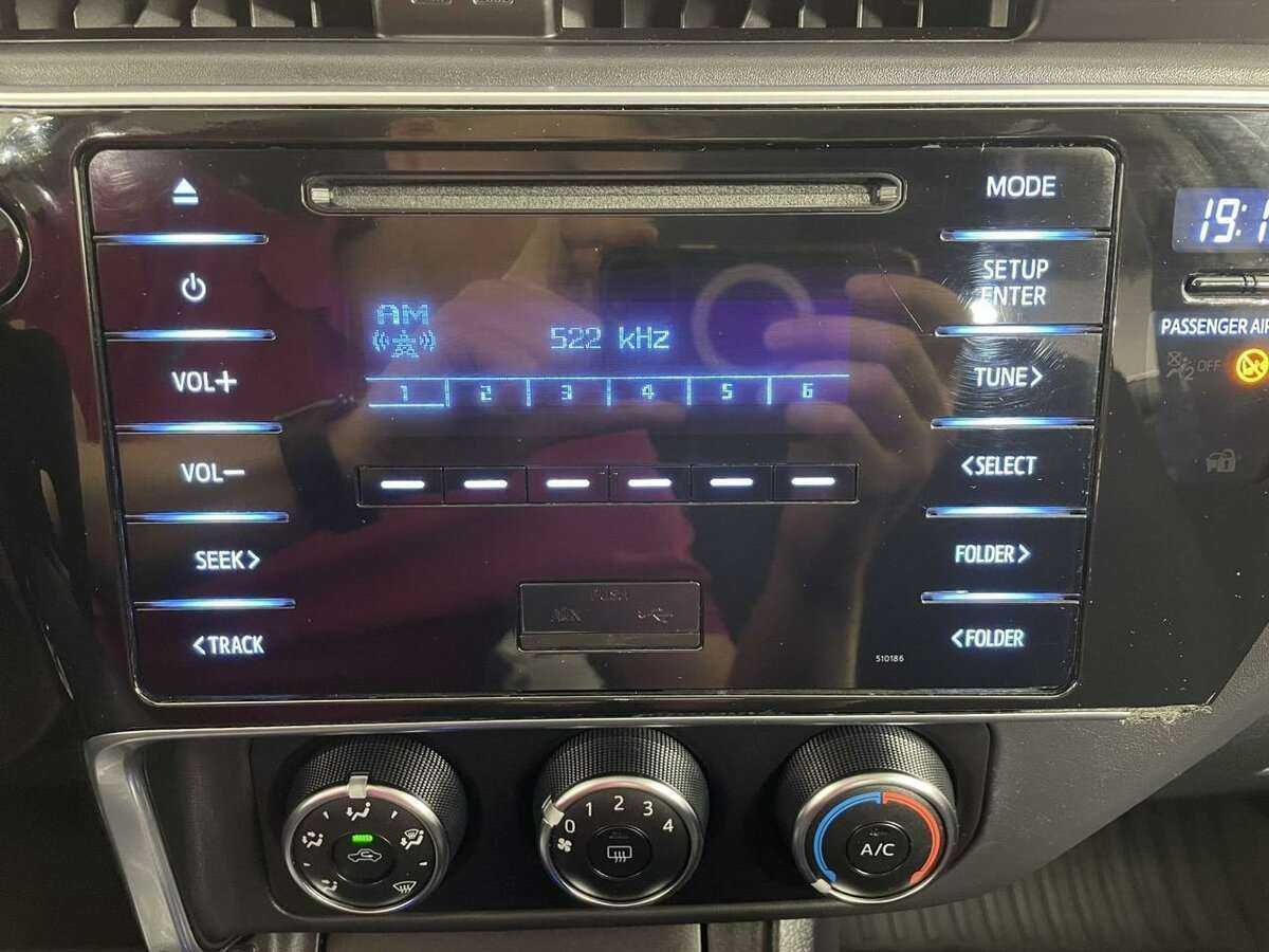 Toyota Corolla с пробегом — 2017 год. Фото: #11