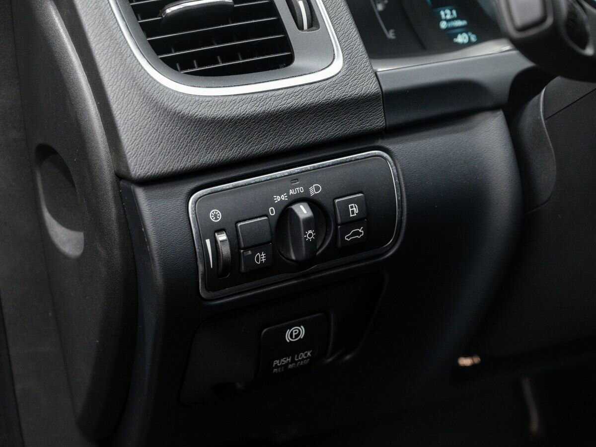 Volvo S60 с пробегом — 2013 год. Фото: #16