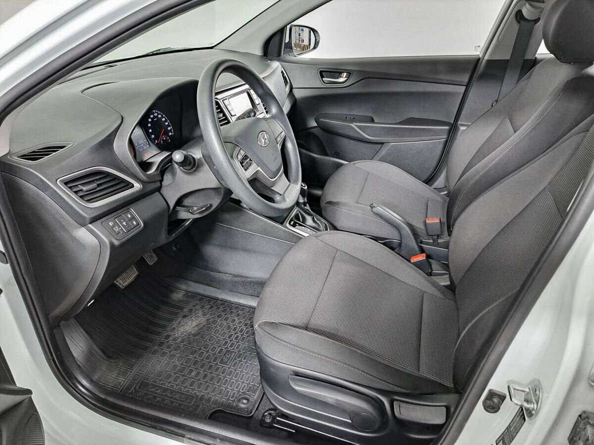 Hyundai Solaris с пробегом — 2018 год. Фото: #14