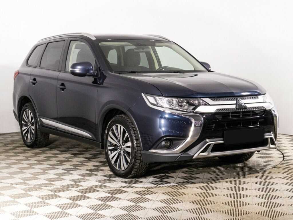 Mitsubishi Outlander с пробегом — 2018 год. Фото: #2