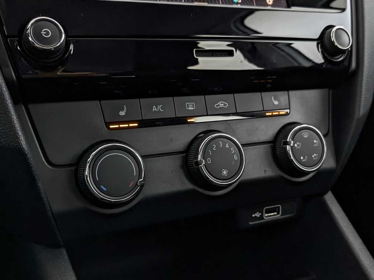 Skoda Octavia с пробегом — 2019 год. Фото: #25