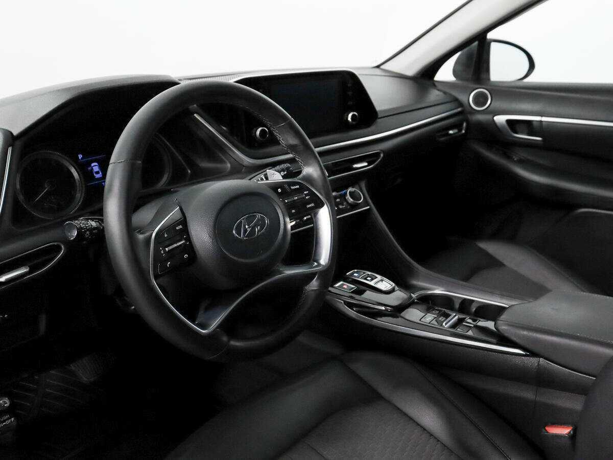 Hyundai Sonata с пробегом — 2021 год. Фото: #5
