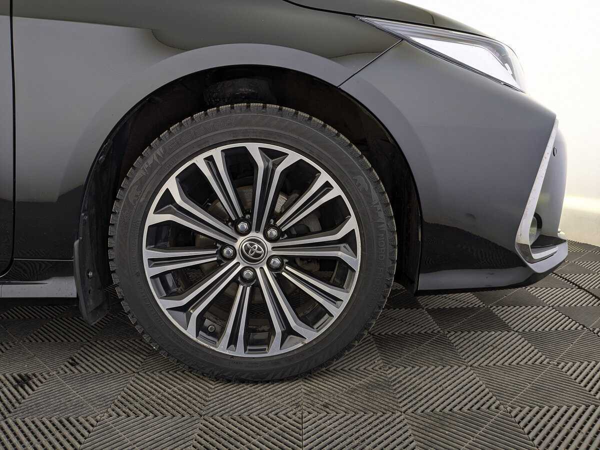 Toyota Corolla с пробегом — 2021 год. Фото: #11