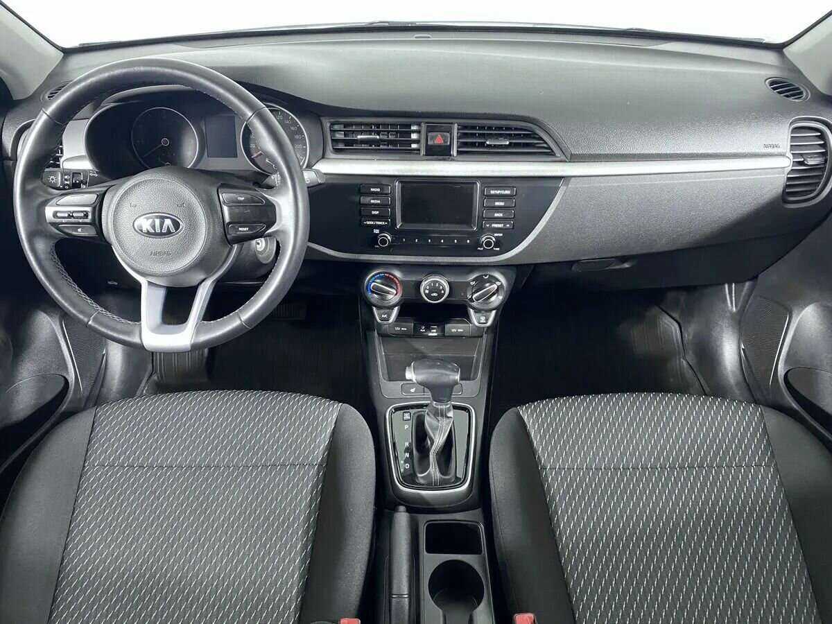 Kia Rio с пробегом — 2020 год. Фото: #8