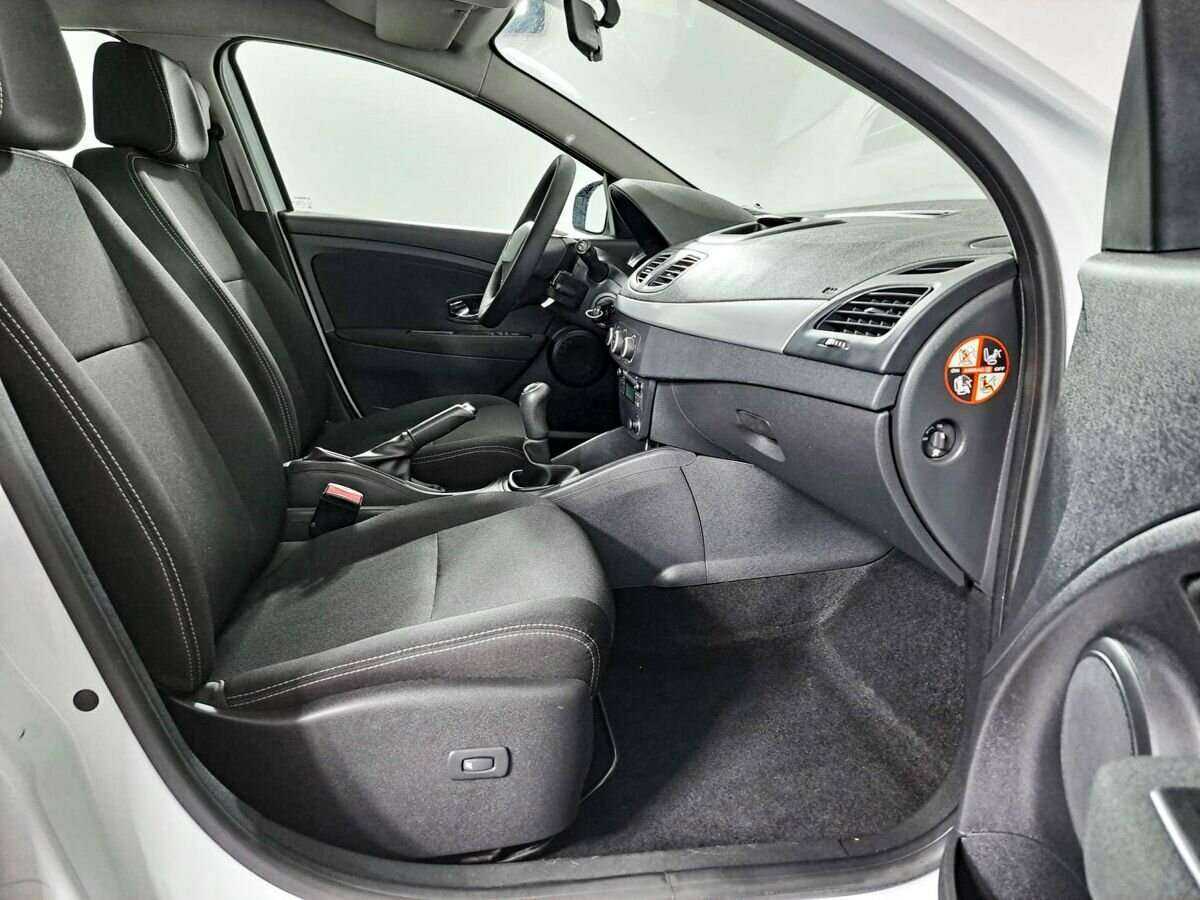 Renault Megane с пробегом — 2013 год. Фото: #8