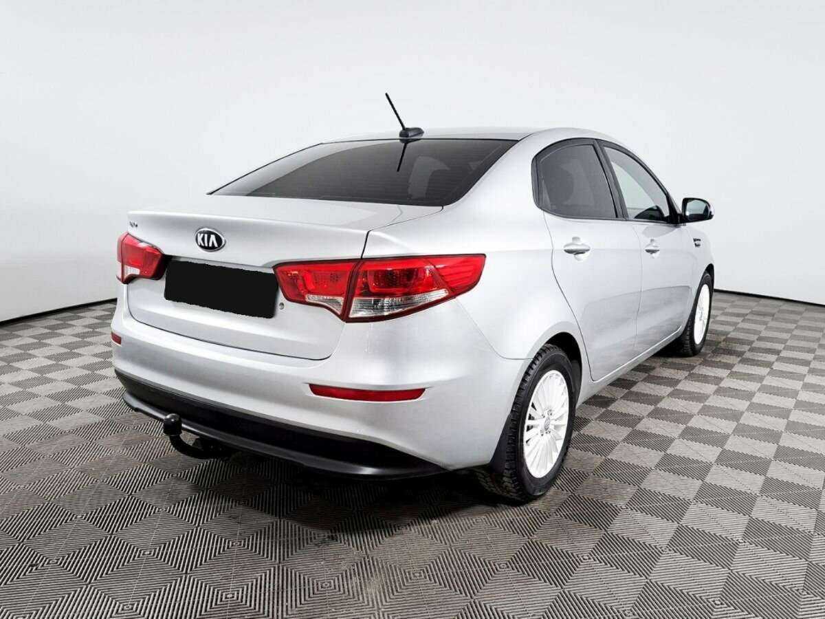 Kia Rio с пробегом — 2017 год. Фото: #3