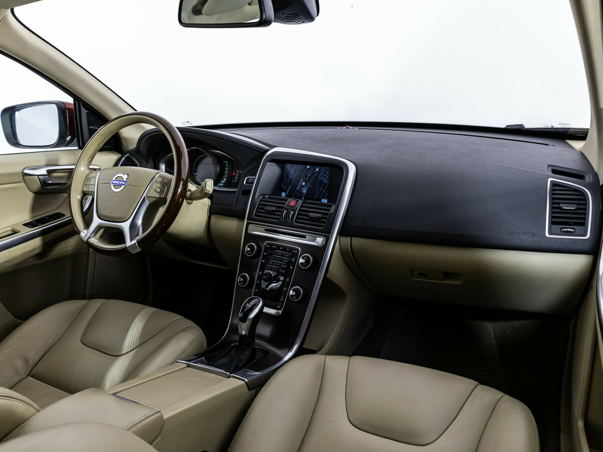 Volvo XC60 с пробегом — 2014 год. Фото: #6