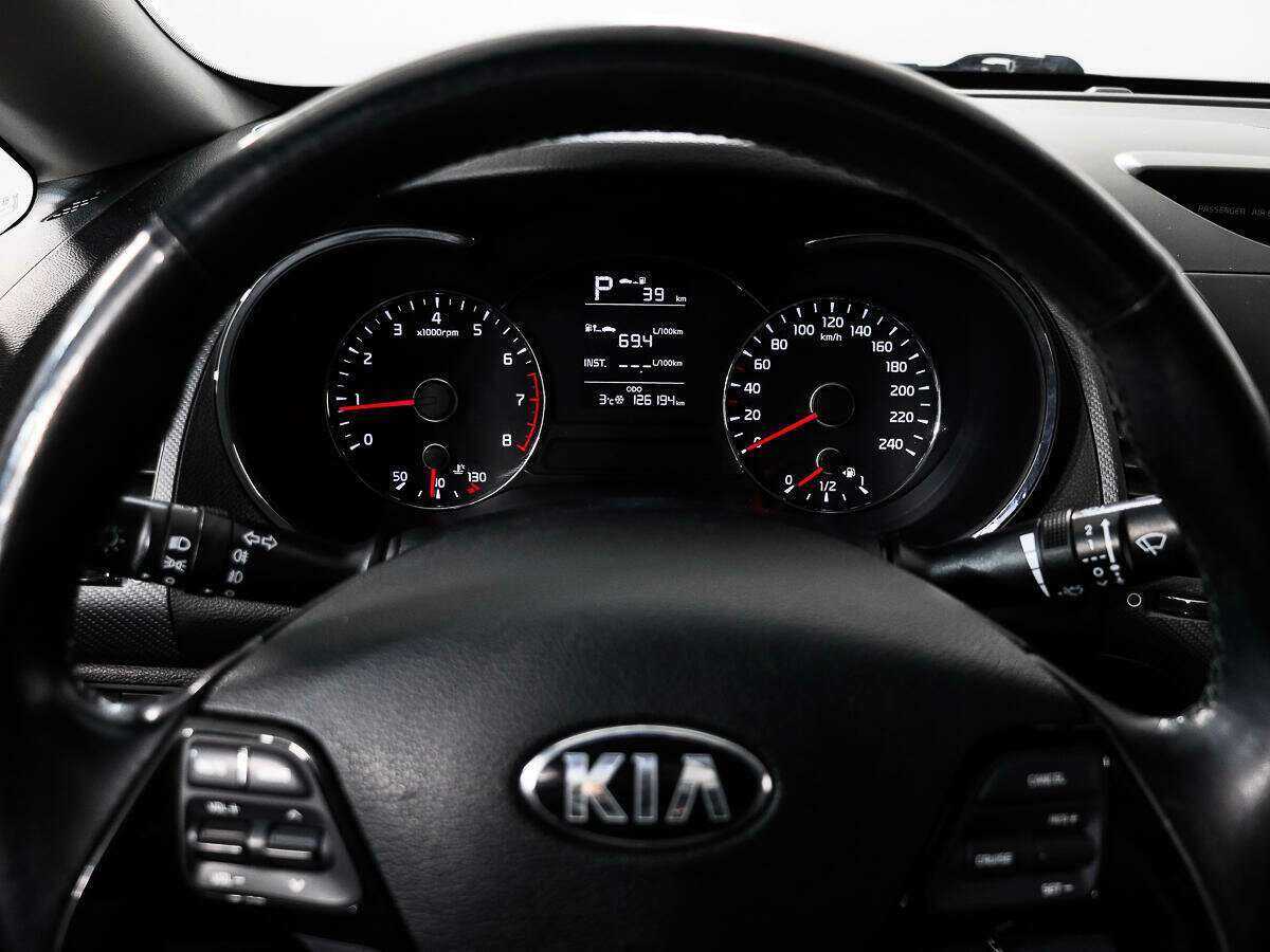 Kia Cerato с пробегом — 2017 год. Фото: #15