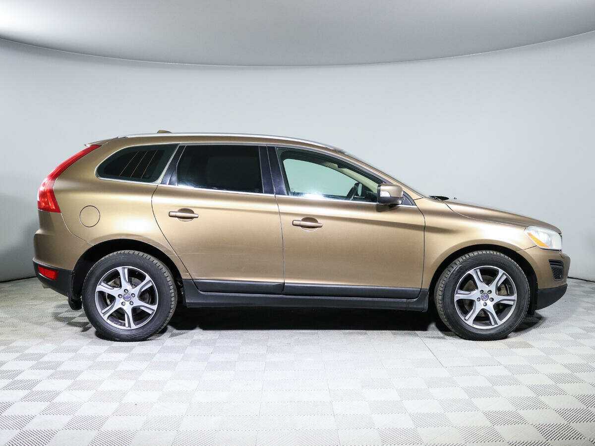 Volvo XC60 с пробегом — 2012 год. Фото: #3
