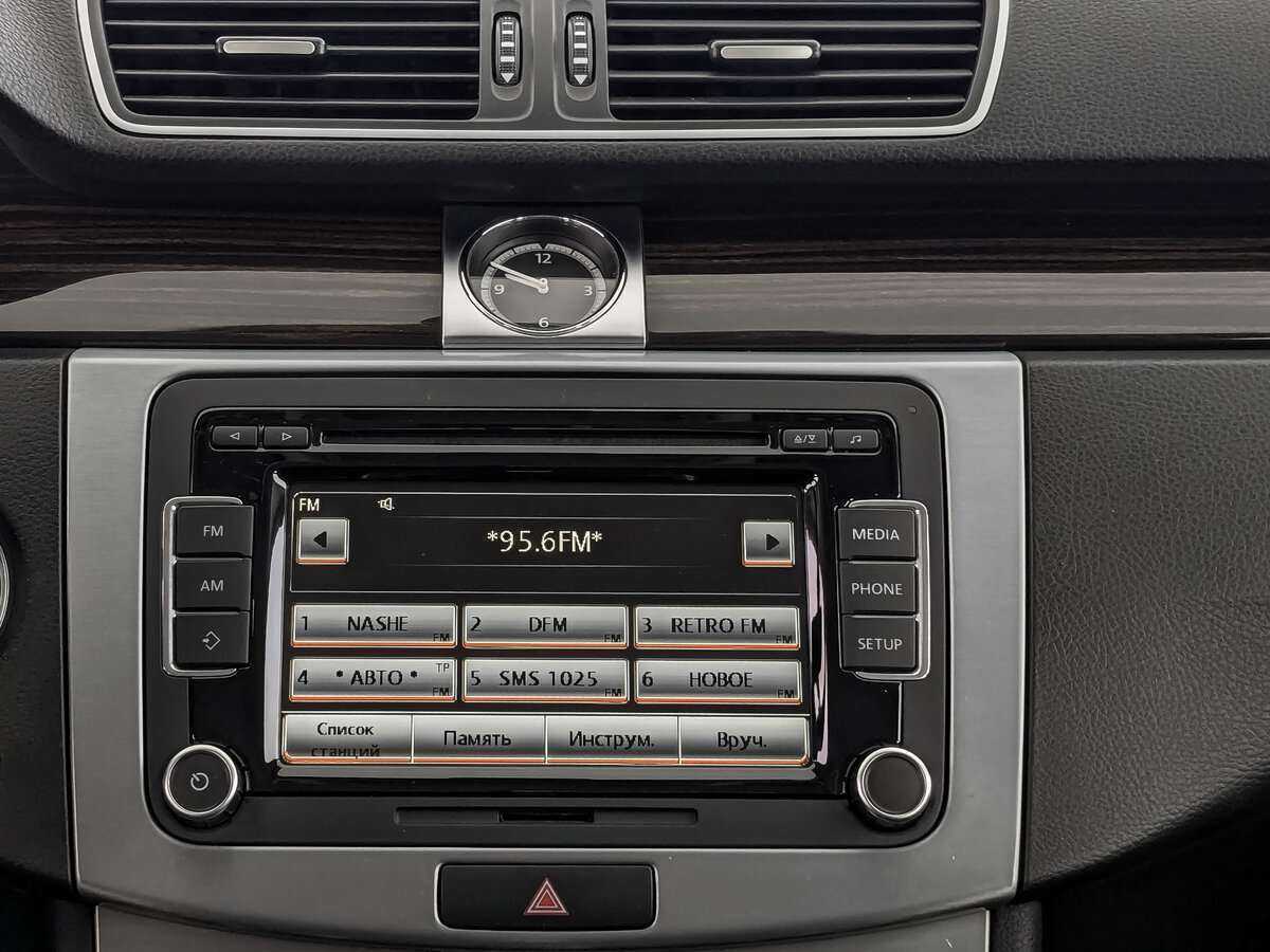 Volkswagen Passat CC с пробегом — 2013 год. Фото: #14