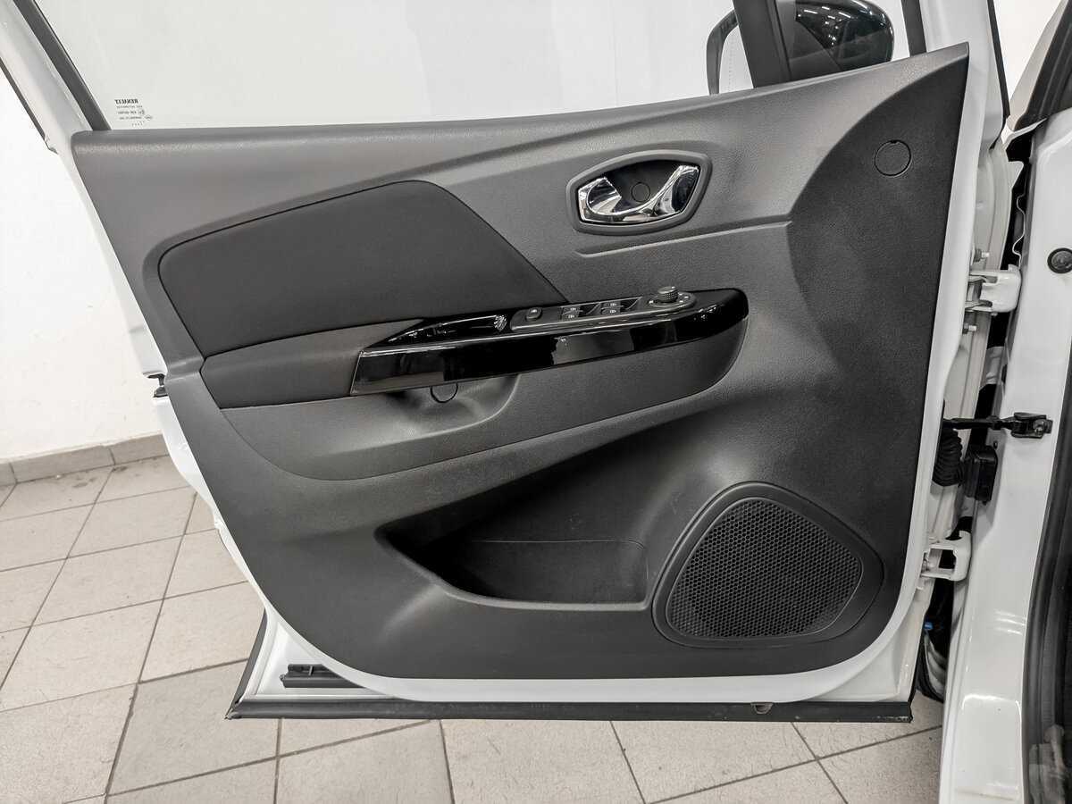 Renault Kaptur с пробегом — 2018 год. Фото: #16