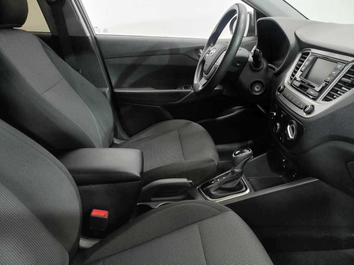 Hyundai Solaris с пробегом — 2020 год. Фото: #8