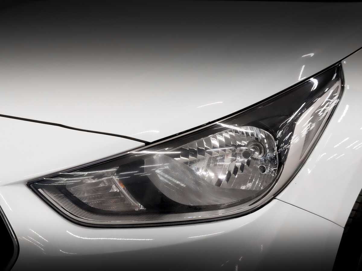 Hyundai Solaris с пробегом — 2017 год. Фото: #16