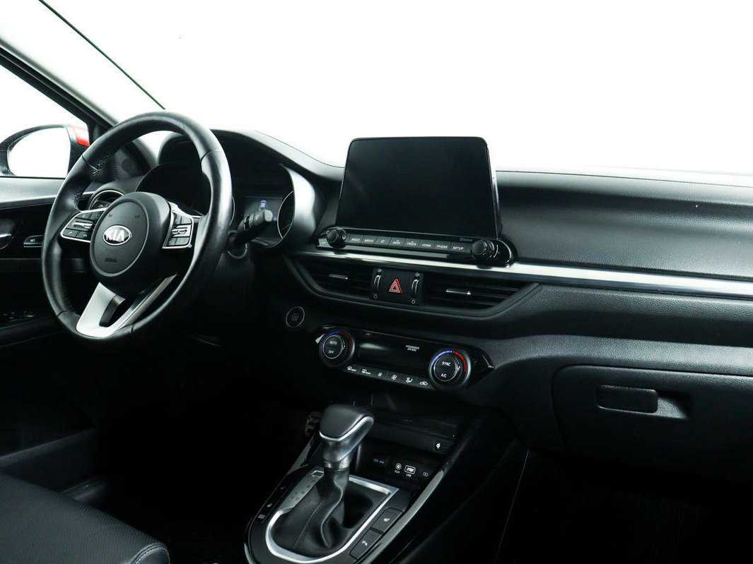 Kia Cerato с пробегом — 2019 год. Фото: #8