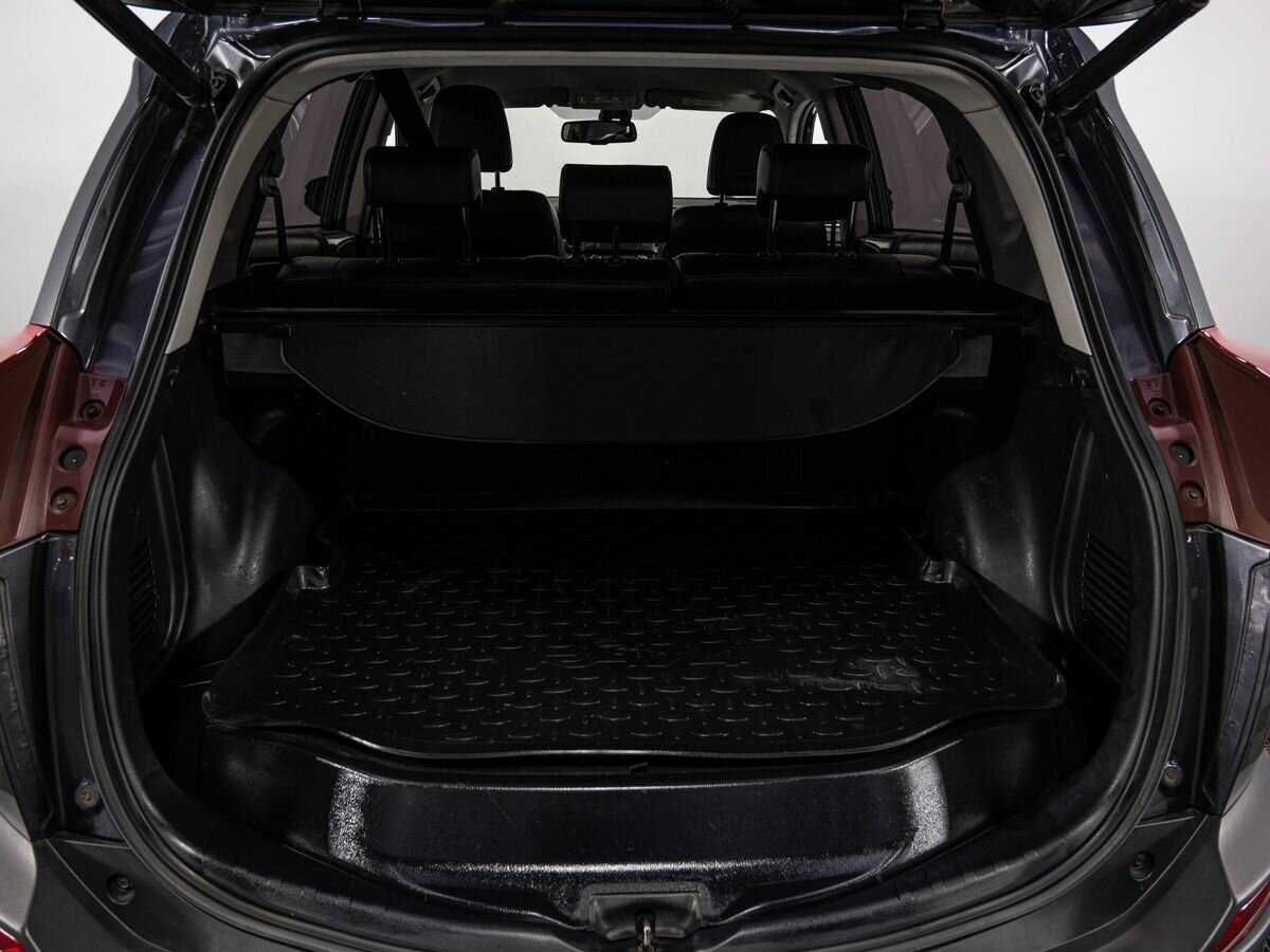 Toyota RAV4 с пробегом — 2013 год. Фото: #21
