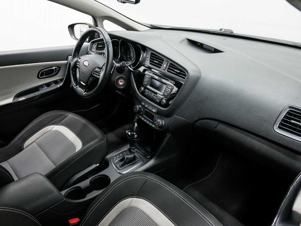 Kia Ceed с пробегом — 2014 год. Фото: #7