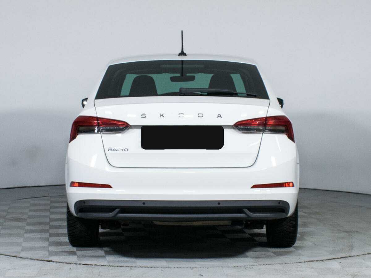 Skoda Rapid с пробегом — 2021 год. Фото: #5