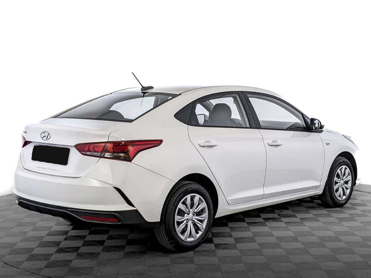 Hyundai Solaris с пробегом — 2022 год. Фото: #6