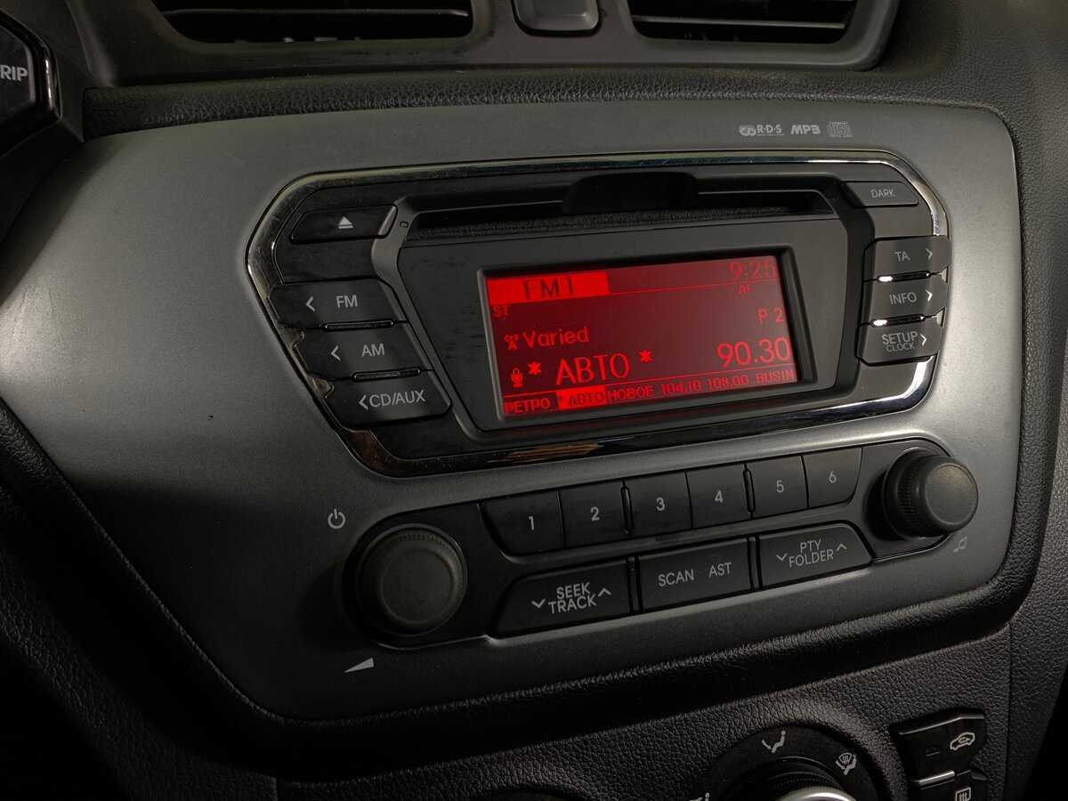 Kia Rio с пробегом — 2014 год. Фото: #12