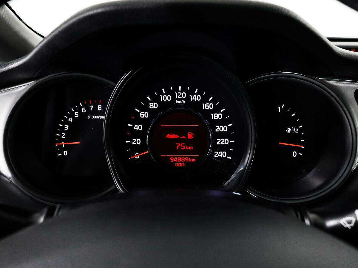 Kia Ceed с пробегом — 2015 год. Фото: #10